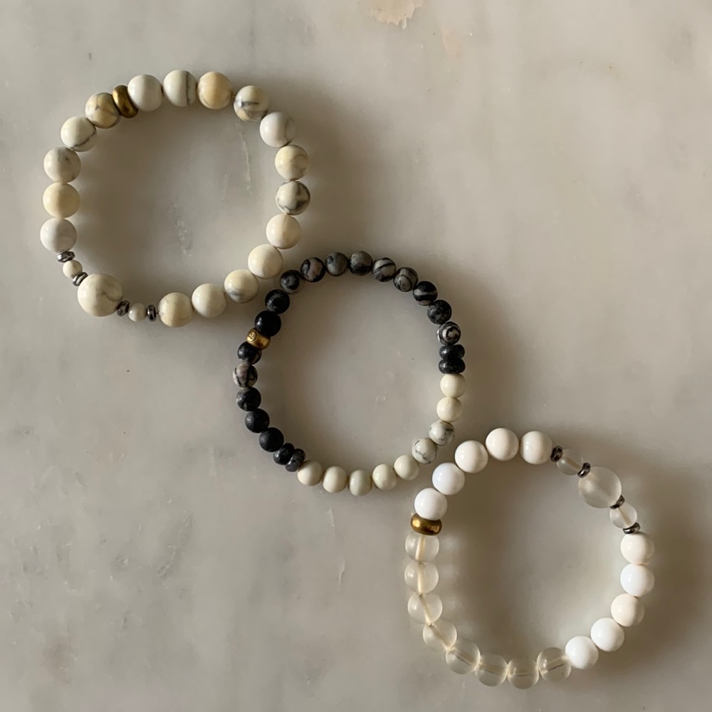 2/$50 💎 Set of 3 Melanie Audrey stacking bracelets